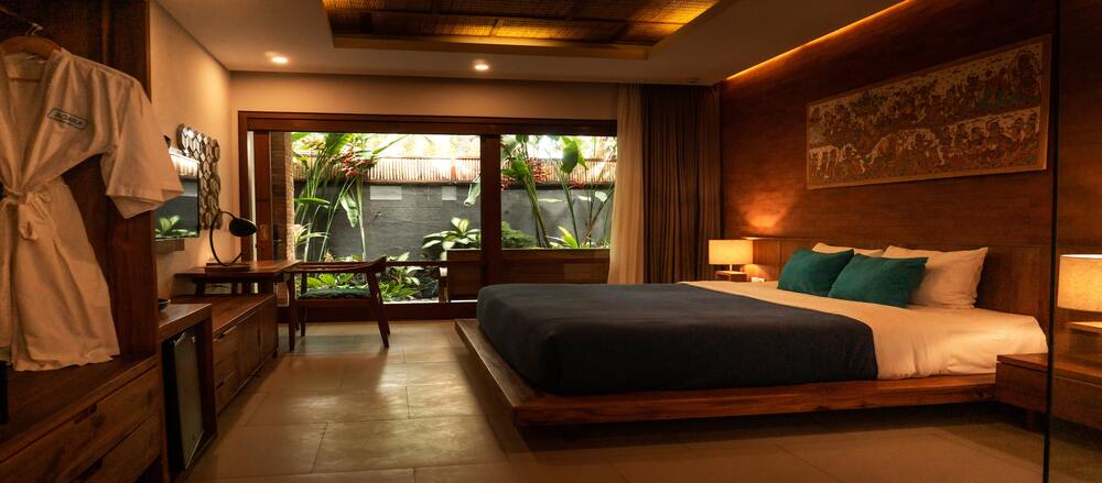 Resort Two Queen Room